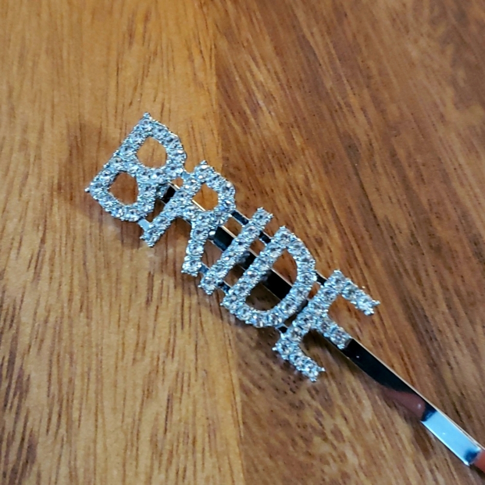 NWOT Bride Hair‎ Clip